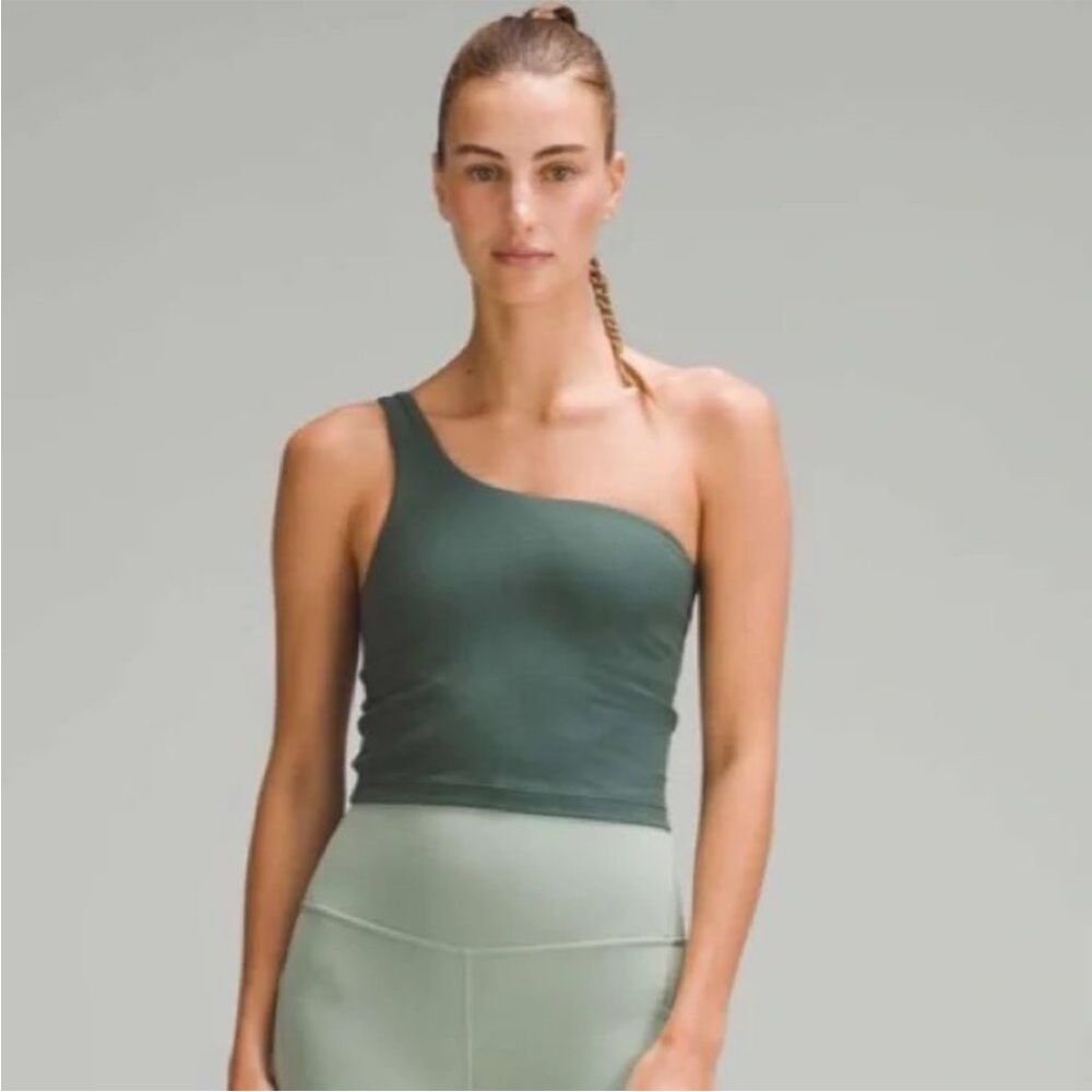 NWOT Ribbed Nulu Asymmetrical Tank